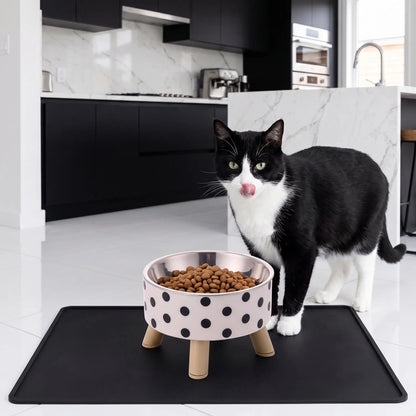 Gamelle chat surélevée motif pois chat léchant ses babines