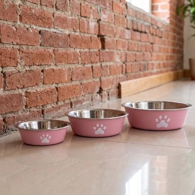 Gamelle chat roses présentées en trois tailles